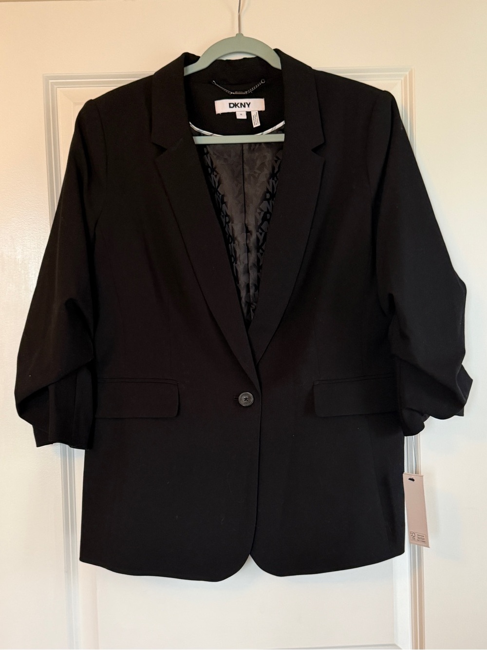DKNY Black Single-Button Women's Blazer with Three-Quarter Sleeves
